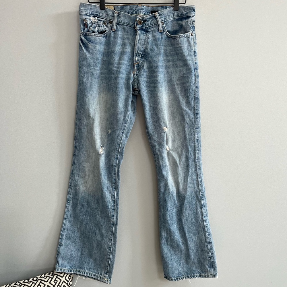 Abercrombie & Fitch Men's Vintage Lightwash Slim Button-Fly Distressed Denim